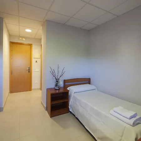Residencial Croera Hostel *