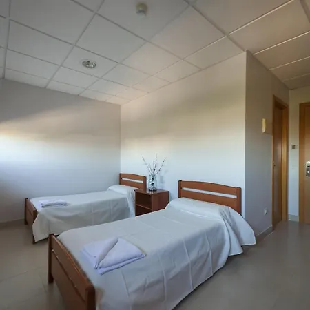 Hostel Residencial Croera *